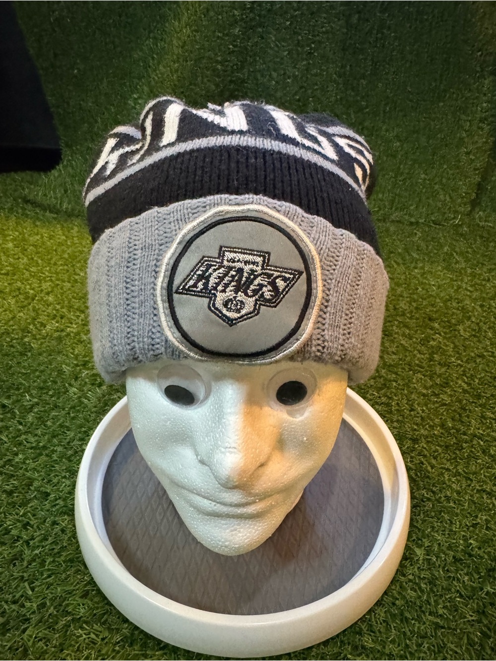 Los Angeles Kings Mitchell & Ness Pom Beanie